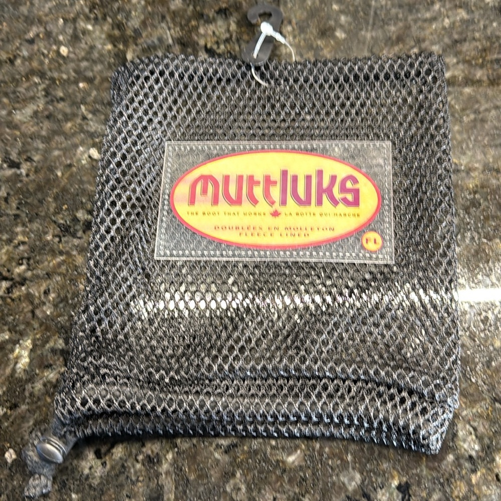Muttluks Dog Boots. Some wear, but lots of life left!
